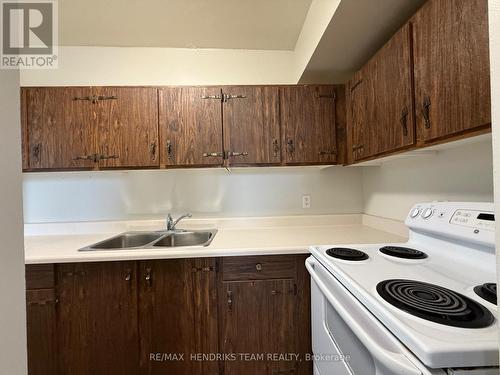 B401 - 80 ROCKWOOD AVENUE , St. Catharines (Secord Woods), Ontario L2P 3P2 2
