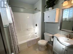 Second Level Full Bathroom - 
