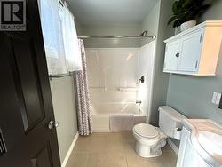 Second Level Full Bathroom - 