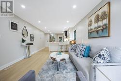 5 SIMMONS BOULEVARD  Brampton, ON L6V 3V3