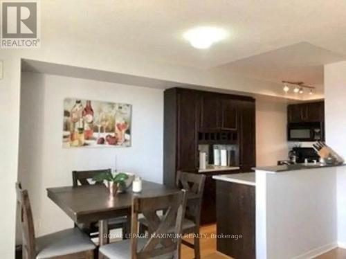 415 - 1040 THE QUEENSWAY AVENUE , Toronto, Ontario M8Z 0A7 5