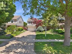 2491 PARMEER DRIVE  Mississauga, ON L5C 2Y3
