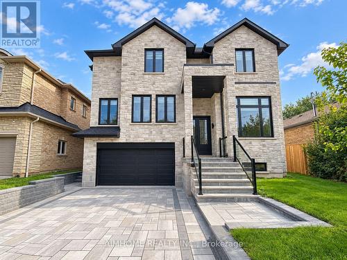 199 WATERLOO AVENUE , Toronto, Ontario M3H 3Z2