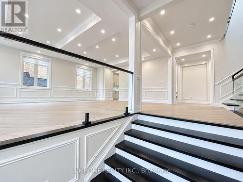 199 WATERLOO AVENUE , Toronto, Ontario M3H 3Z2 3