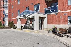 203 - 30 CHAPMAN COURT  London North (North I), ON N6G 4Y4