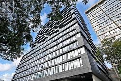 705 - 195 MCCAUL STREET Toronto, ON M5T 0E5