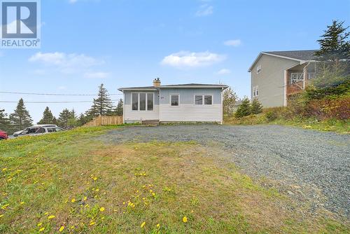 15 Paradise Road  Paradise, NL A1L 3B3