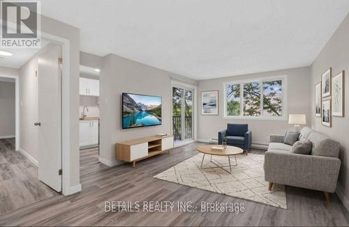 303 - 6532 BILBERRY DRIVE  Ottawa, ON K1C 4N9