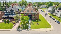 801 VICTORIA AVENUE  Windsor, ON N9A 4N5