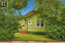 402 TAYLOR STREET  Saskatoon, SK S7M 0C8