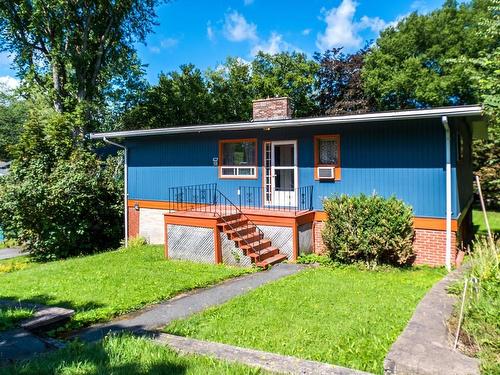 17 Graham Street  Dartmouth, NS B3A 3H8