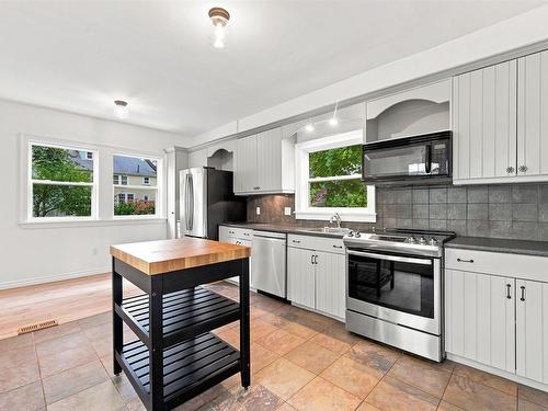 6052 Compton Avenue, Halifax, NS 