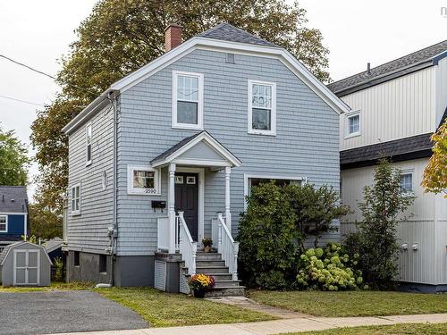 2590 Poplar Street  Halifax, NS B3L 2Y8