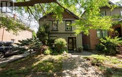 613 BERESFORD AVENUE Toronto, ON M6S 3C2