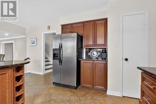 61 Amberwood Crescent, Ottawa, ON 