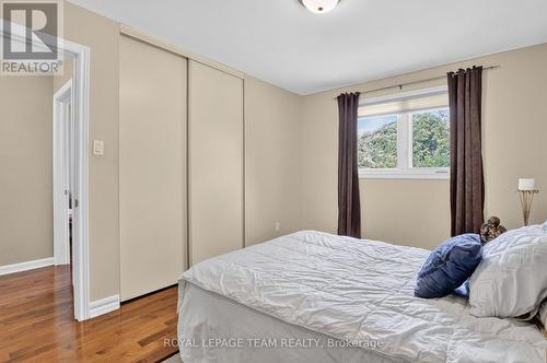 61 Amberwood Crescent, Ottawa, ON 