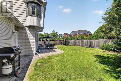 61 Amberwood Crescent, Ottawa, ON 