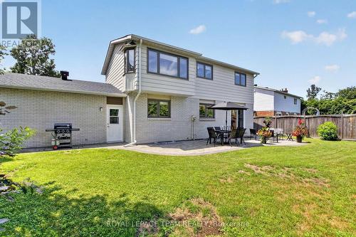 61 Amberwood Crescent, Ottawa, ON 