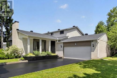 61 Amberwood Crescent, Ottawa, ON 