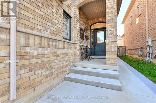 5641 Longboat Avenue, Mississauga, ON 