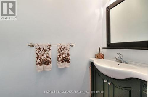 5641 Longboat Avenue, Mississauga, ON 