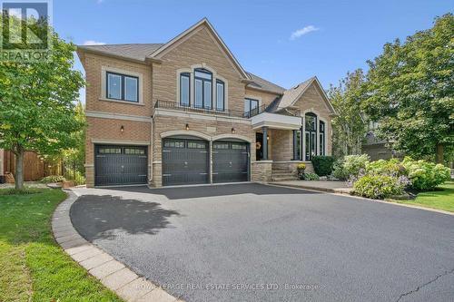 1036 VALLEY CREST CIRCLE  Oakville, ON L6H 6W8