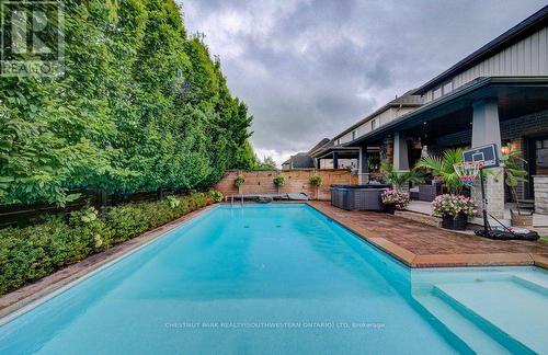 516 Preakness Street, Waterloo, ON 