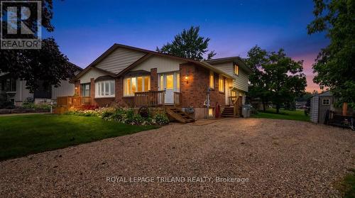6 BAYLEY STREET  Lambton Shores (Forest), ON N0N 1J0