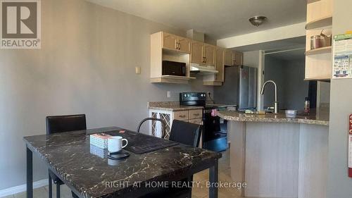 271 FLEMING DRIVE , London East (East D), Ontario N5V 4Y8 2