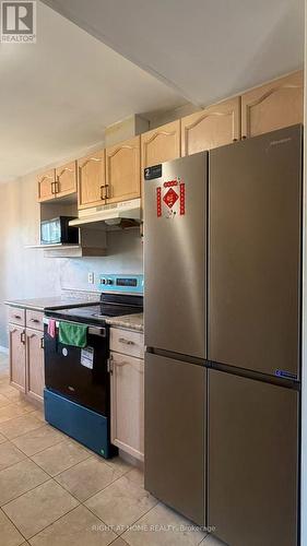 271 FLEMING DRIVE , London East (East D), Ontario N5V 4Y8 4