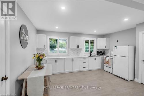 18 Kingsmount Crescent, Brantford, ON 