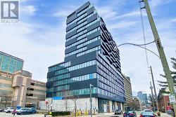 518 - 195 MCCAUL STREET Toronto, ON M5T 0E5