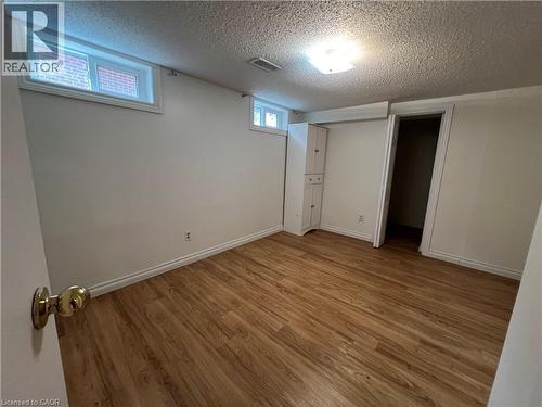 9 COLLINGWOOD Street Unit# Lower , Guelph, Ontario N1E 3R2 2