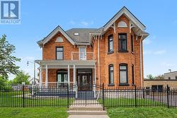 30 MARY STREET  Barrie, ON L4N 1S8