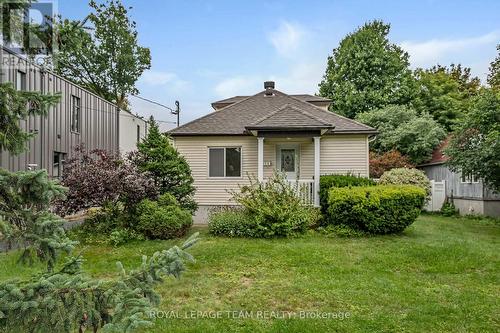 658 Tweedsmuir Avenue, Ottawa, ON 