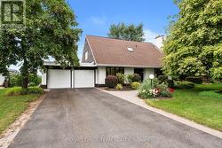 14 LISMER CRESCENT  Ottawa, ON K2K 1A2