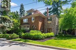 74 OAK KNOLL DRIVE Hamilton, ON L8S 4C4