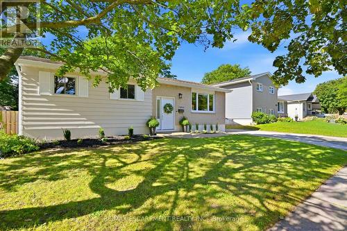 2120 Cavendish Drive, Burlington, ON 