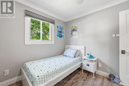 2120 Cavendish Drive, Burlington, ON 