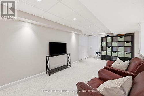 2120 Cavendish Drive, Burlington, ON 