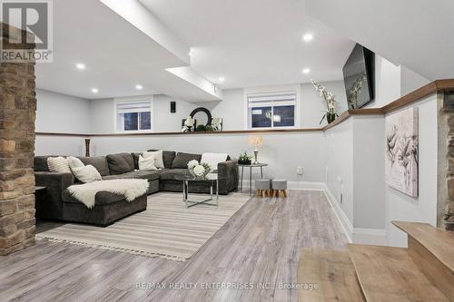 2683 Kingsberry Crescent, Mississauga, ON 