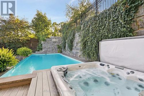 2683 Kingsberry Crescent, Mississauga, ON 