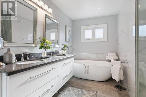 2683 Kingsberry Crescent, Mississauga, ON 