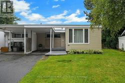 62 ASHBURN DRIVE  Ottawa, ON K2E 6N3