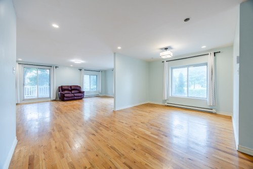 5450 Av. Plamondon , Montréal (Côte-des-Neiges/Notre-Dame-de-Grâce), QC H3X 2R4 2