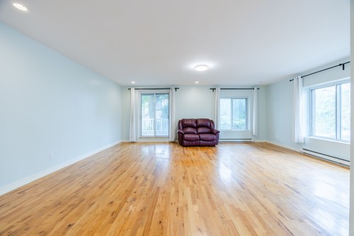 5450 Av. Plamondon , Montréal (Côte-des-Neiges/Notre-Dame-de-Grâce), QC H3X 2R4 3