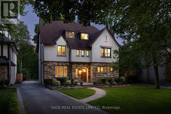 78 THE KINGSWAY  Toronto, ON M8X 2T5