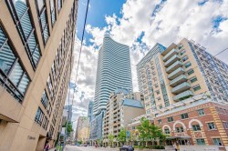 2404-403 Church Street  Toronto, ON M4Y 0C9