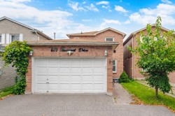 1579 Marshcourt Drive  Pickering, ON L1V 6G5
