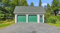 Garage - 